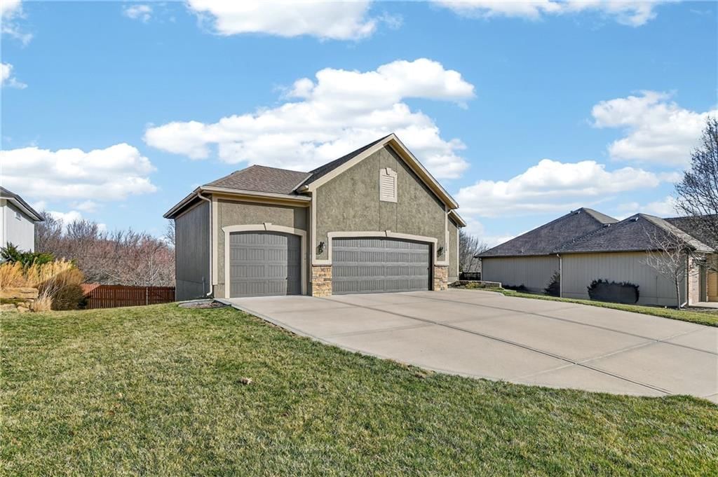 113 N Eastglen Drive — photo 40