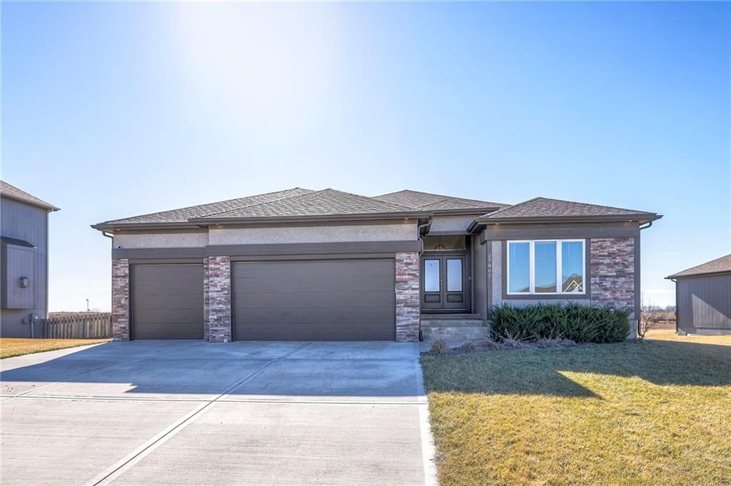 27805 E 134th Street, Lee's Summit, MO