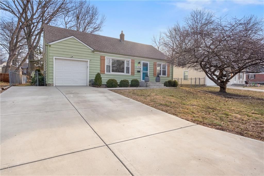 7937 Jefferson Street — photo 2