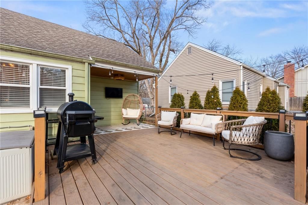 7937 Jefferson Street — photo 17