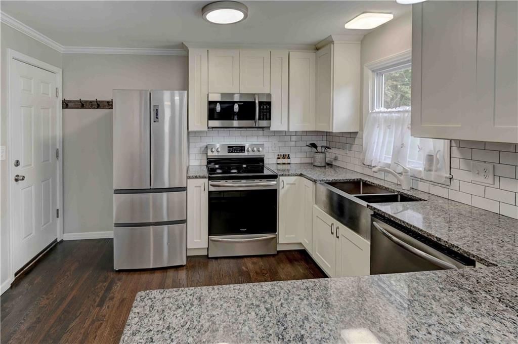 7722 W 66th Terrace — photo 4