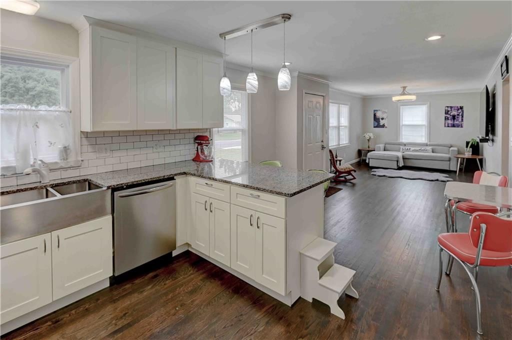 7722 W 66th Terrace — photo 5