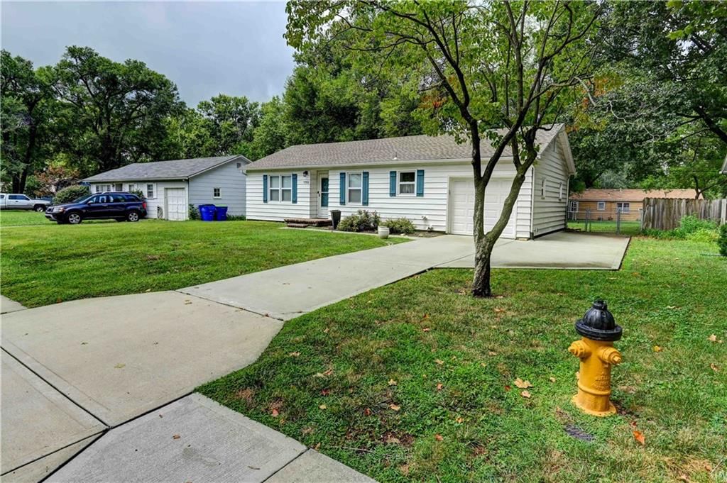 7722 W 66th Terrace — photo 35