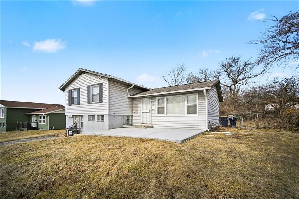 4940 E 40th Place — photo 2
