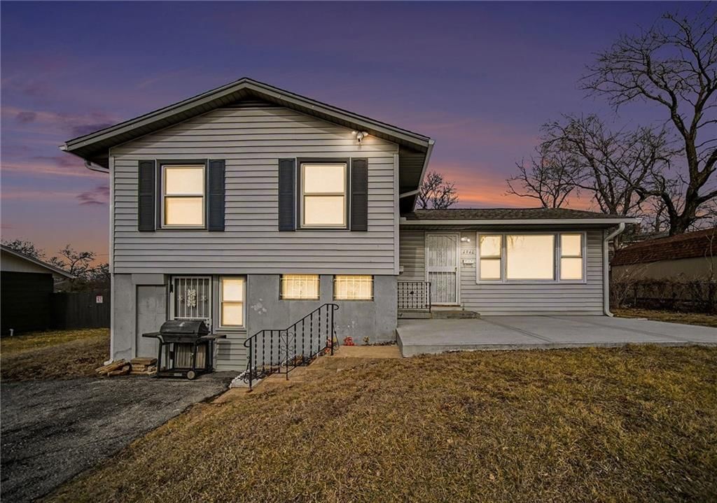 4940 E 40th Place — photo 3