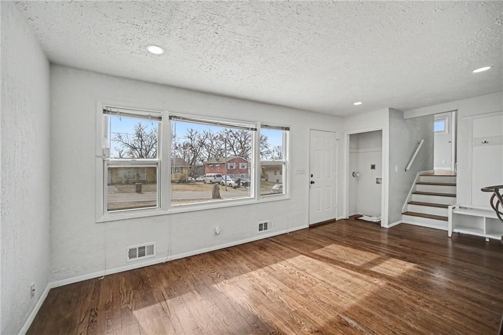 4940 E 40th Place — photo 6