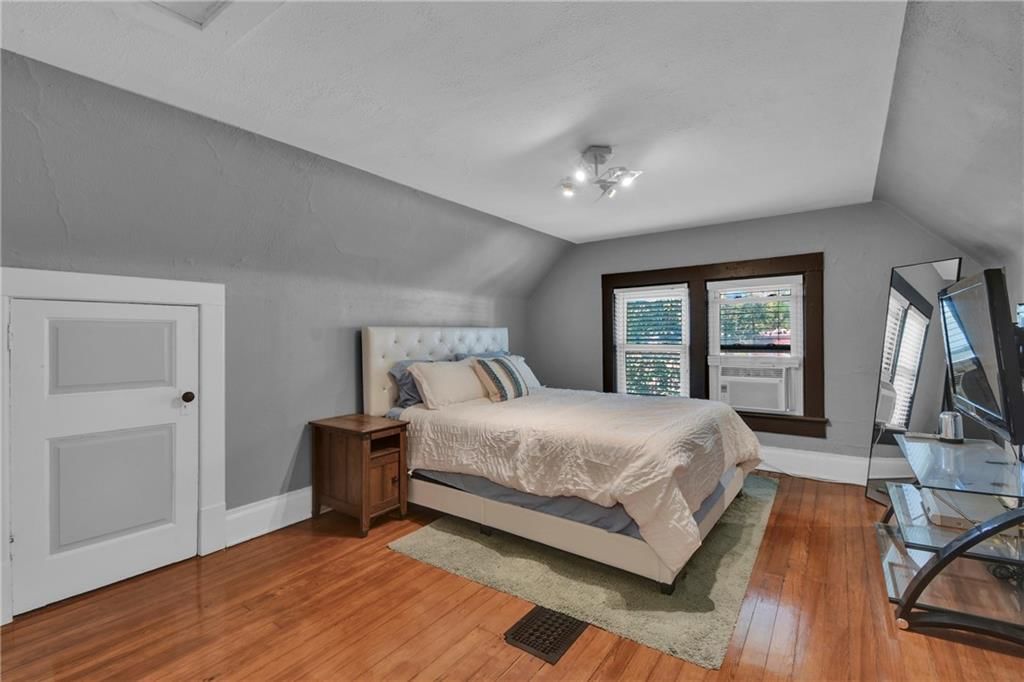 808 E 31st Terrace — photo 33