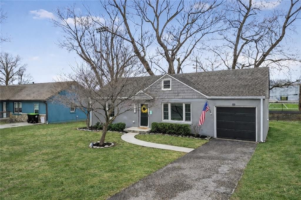 5048 CANTERBURY Street — photo 3