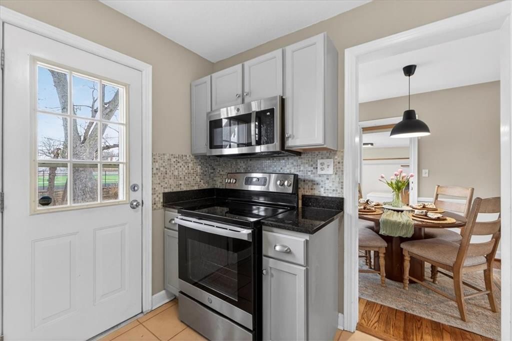 5048 CANTERBURY Street — photo 14