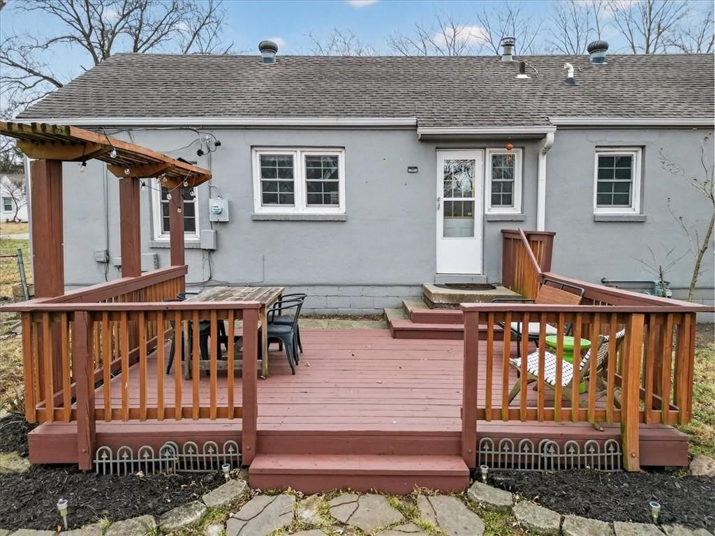 5048 CANTERBURY Street — photo 26
