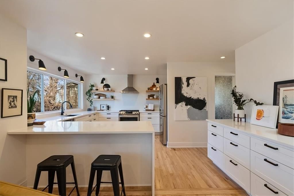 10206 Linden Street — photo 17