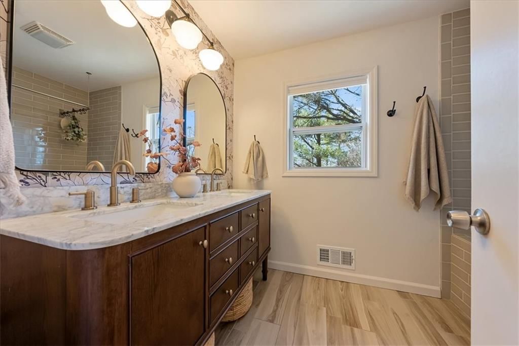 10206 Linden Street — photo 31