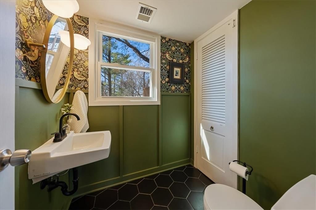 10206 Linden Street — photo 43