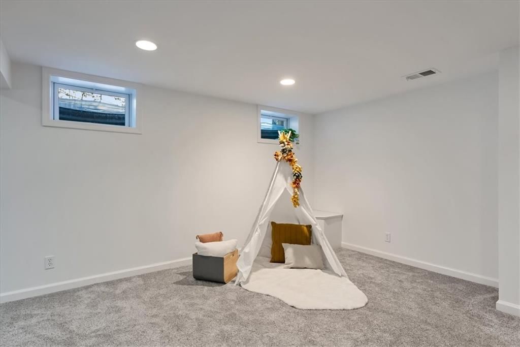 10206 Linden Street — photo 47