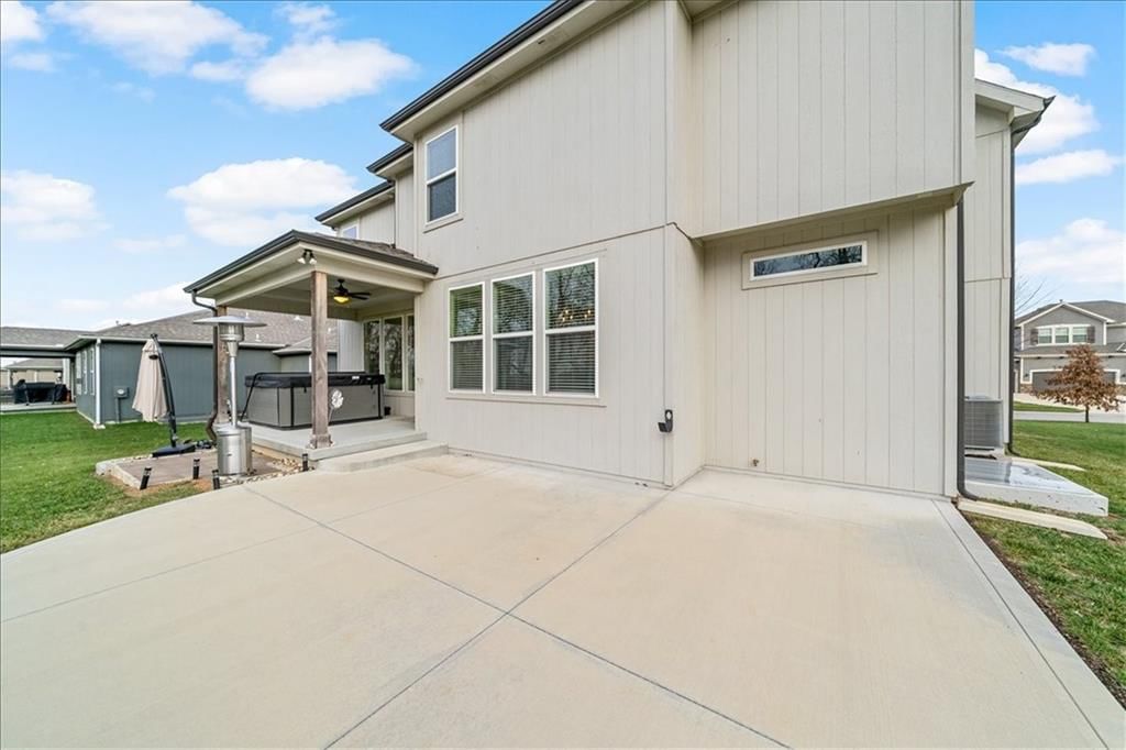 19004 Skyview Lane — photo 25
