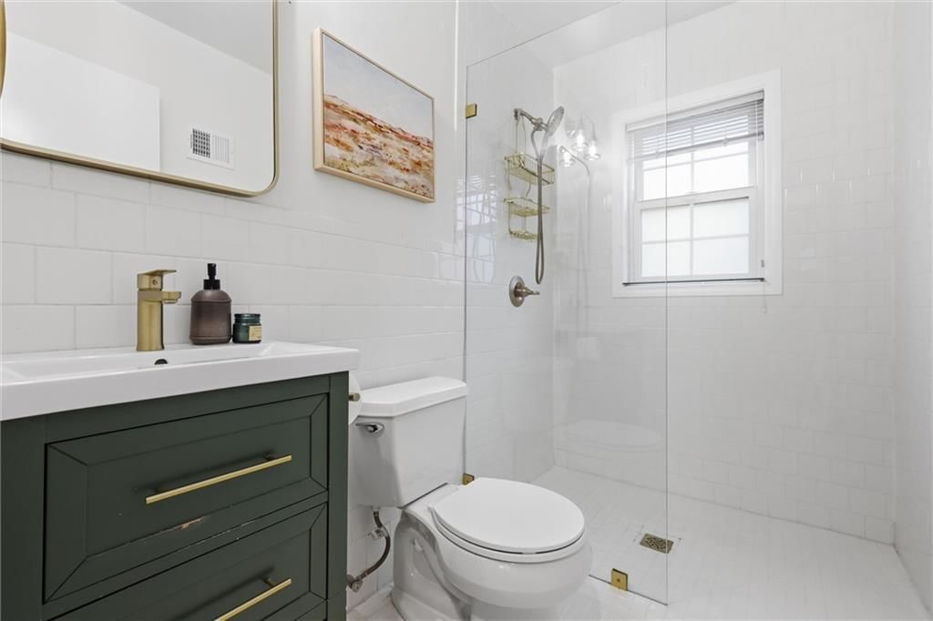 103 E Meyer Boulevard — photo 18