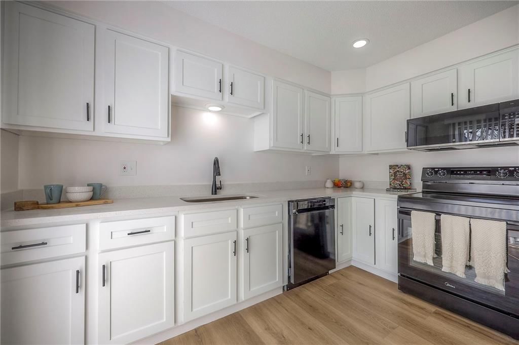 5964 N KANSAS Avenue — photo 11