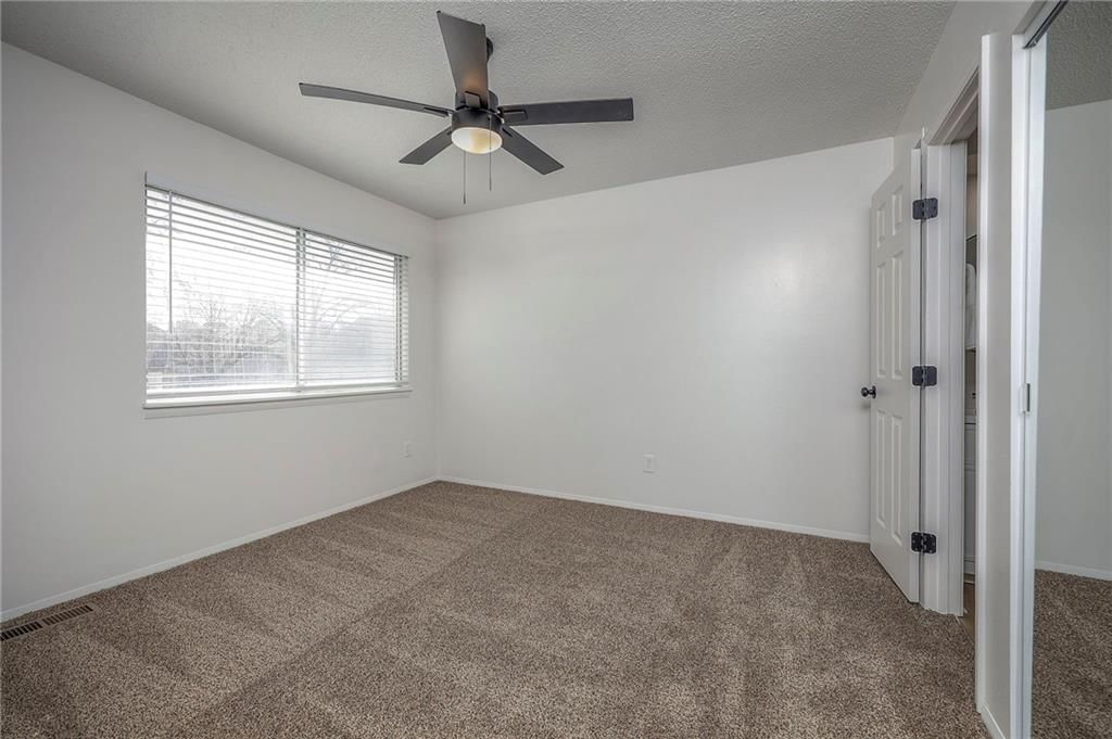 5964 N KANSAS Avenue — photo 16