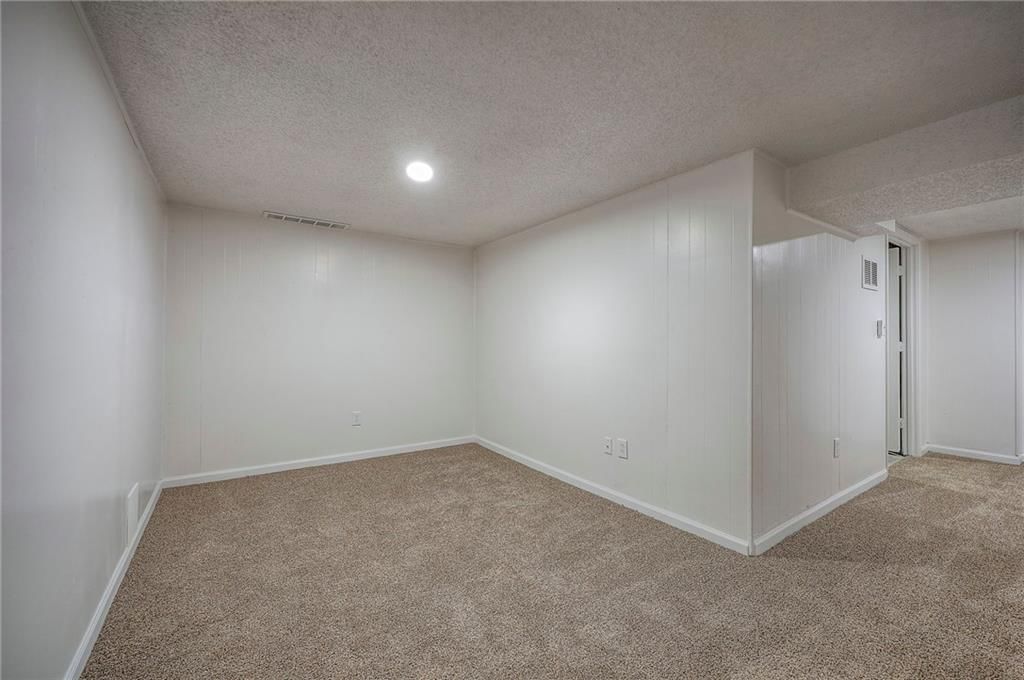 5964 N KANSAS Avenue — photo 21