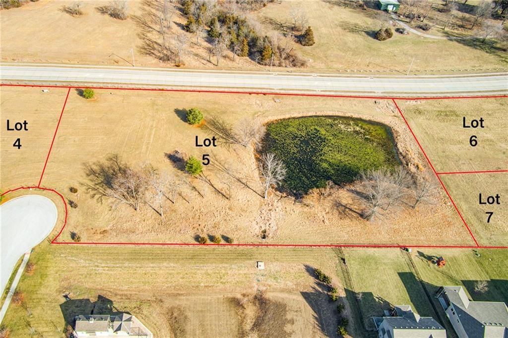 1029 NE Brookfield Drive — photo 4