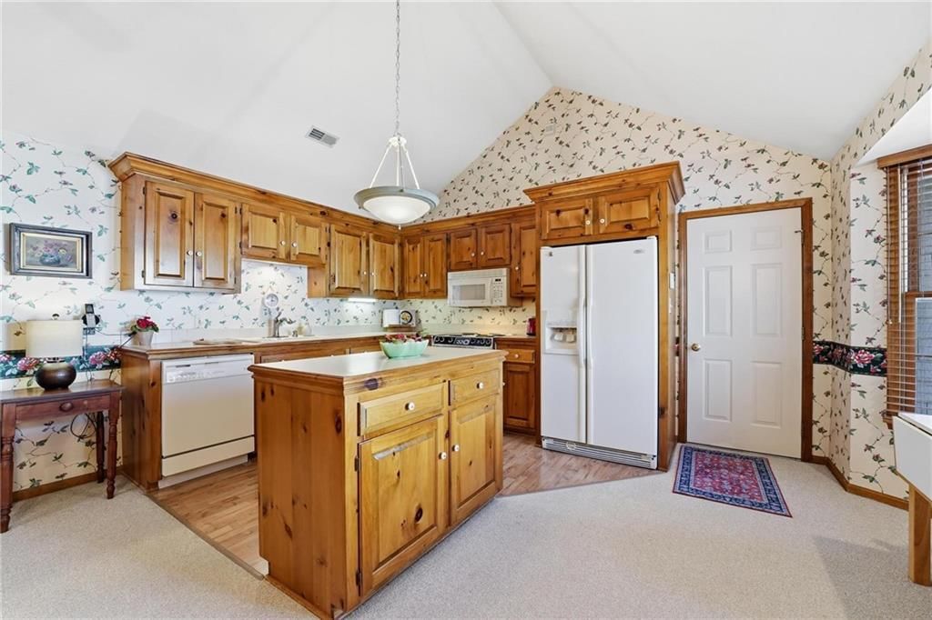 338 Woodlawn Circle — photo 9