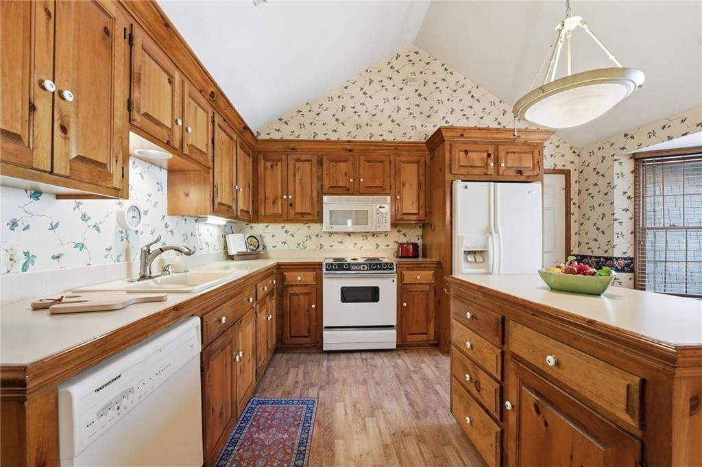 338 Woodlawn Circle — photo 13