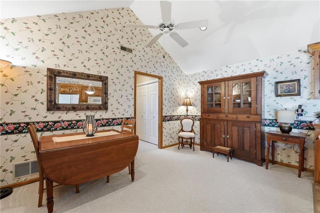 338 Woodlawn Circle — photo 16