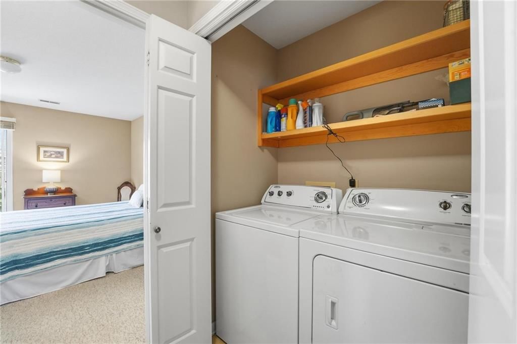 338 Woodlawn Circle — photo 17