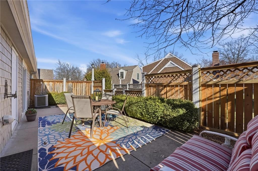 338 Woodlawn Circle — photo 27