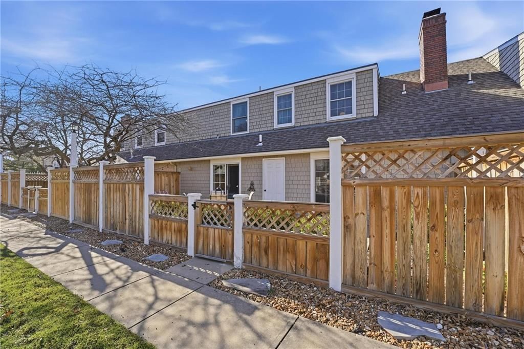 338 Woodlawn Circle — photo 32