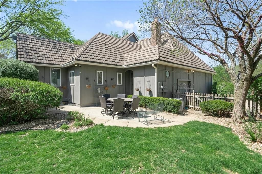 21215 W 106th Street — photo 38