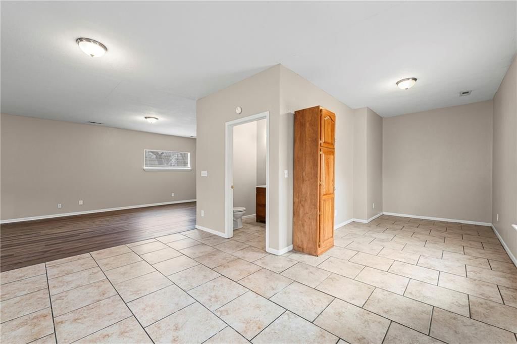 301 Ottawa Street — photo 14