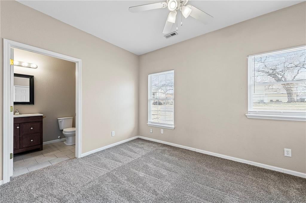 301 Ottawa Street — photo 24
