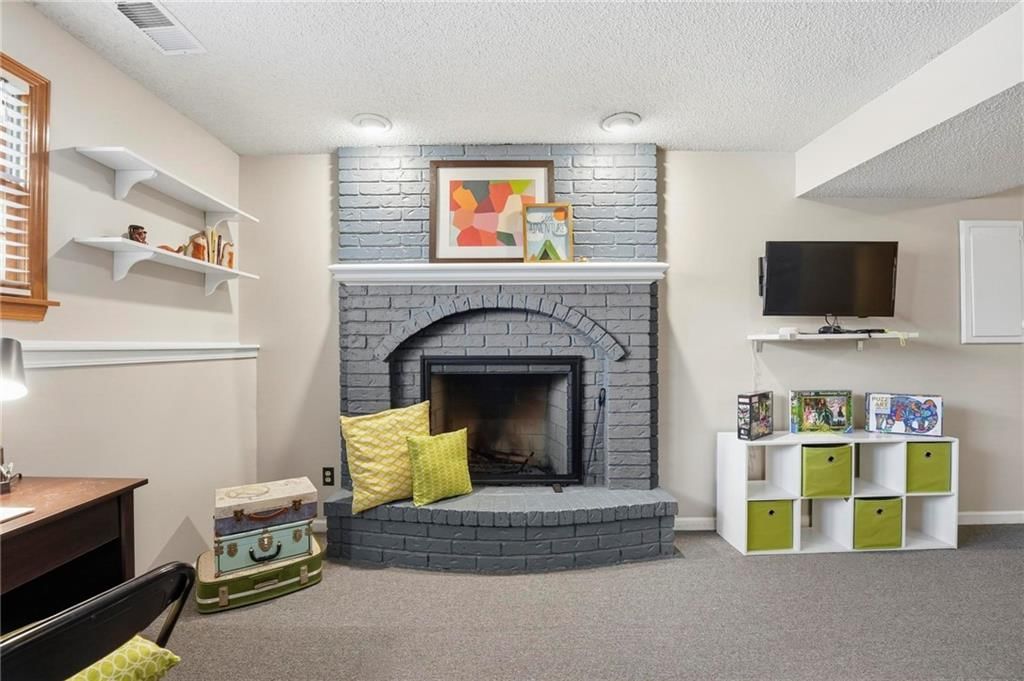 8708 N Shannon Avenue — photo 30