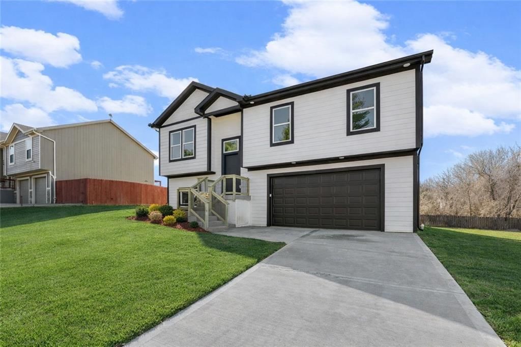 541 Oregon Street — photo 3