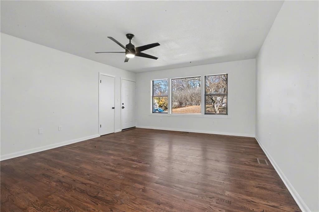 2407 Yale Road — photo 5