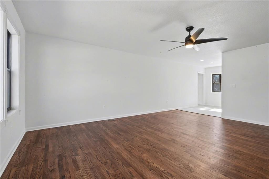 2407 Yale Road — photo 6