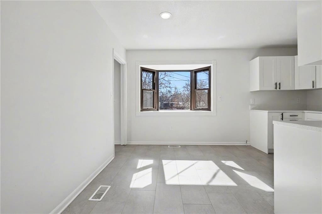 2407 Yale Road — photo 7