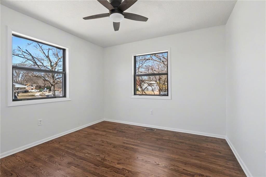 2407 Yale Road — photo 16