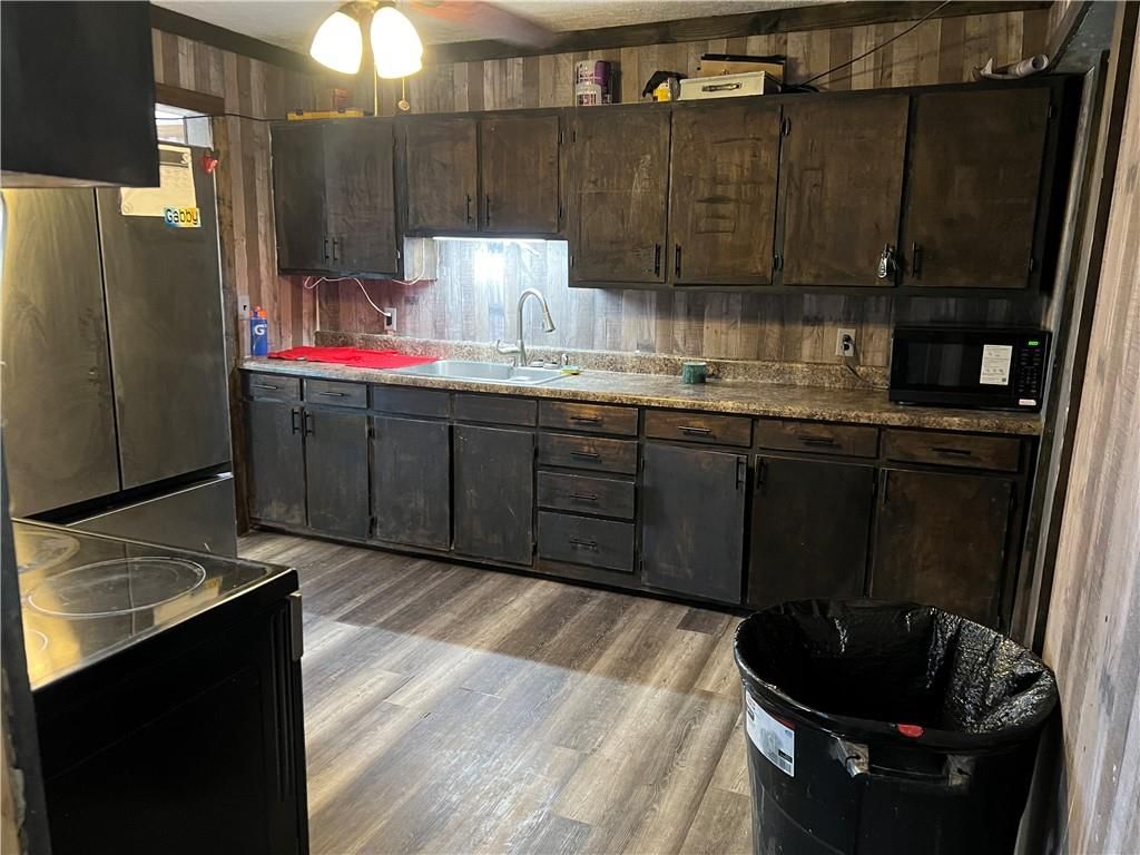 2813 Ward Avenue — photo 11