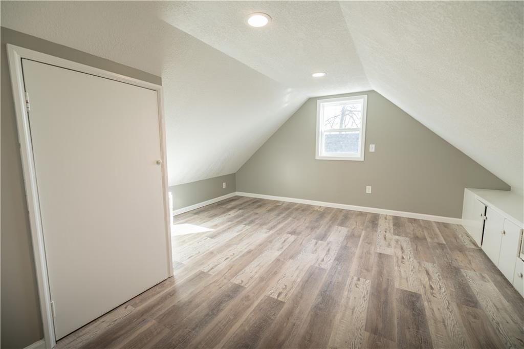 322 Front Street — photo 17