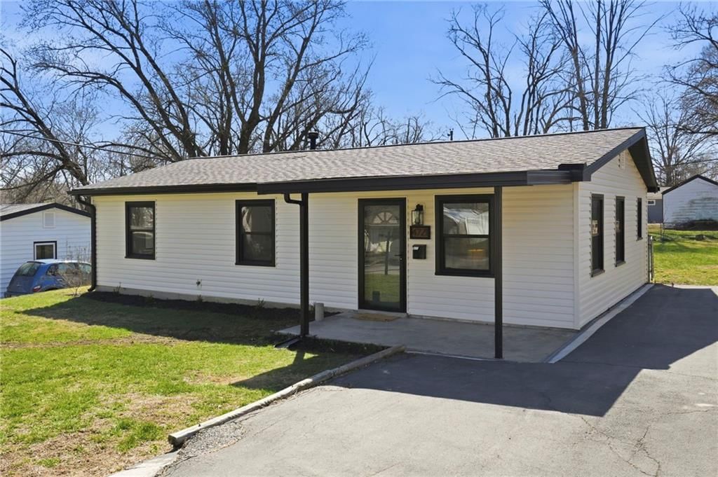 4721 Oak Grove Road, Kansas City, KS