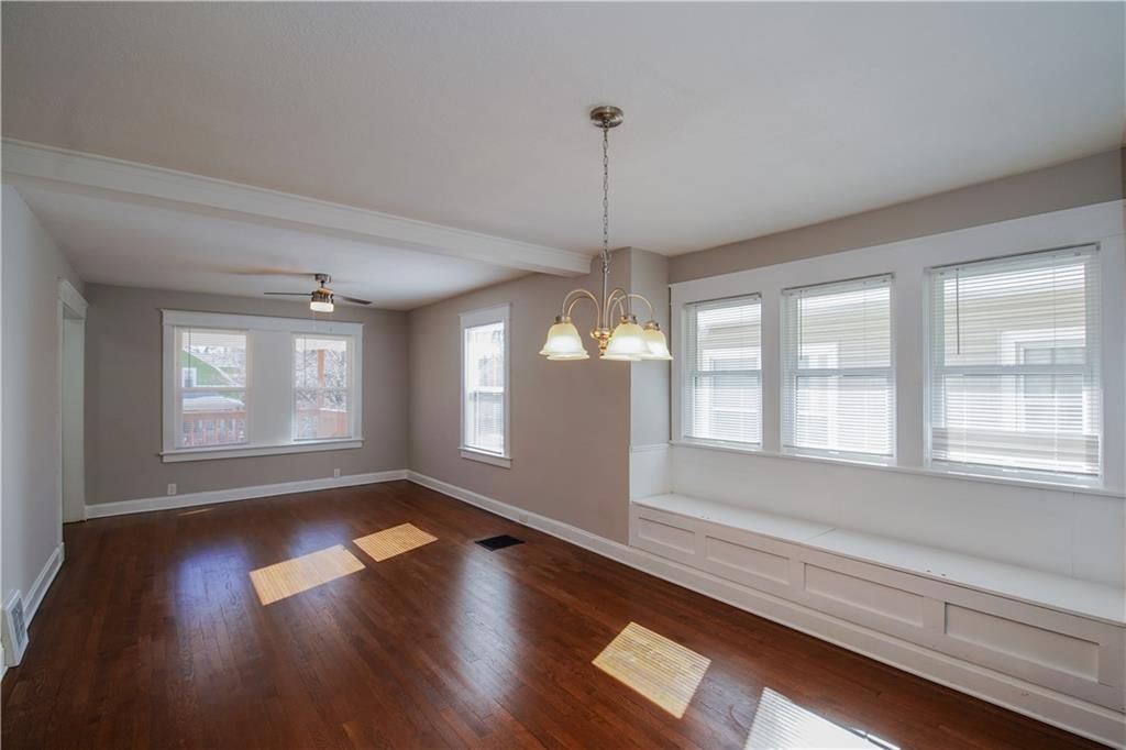 336 N Brighton Avenue — photo 3