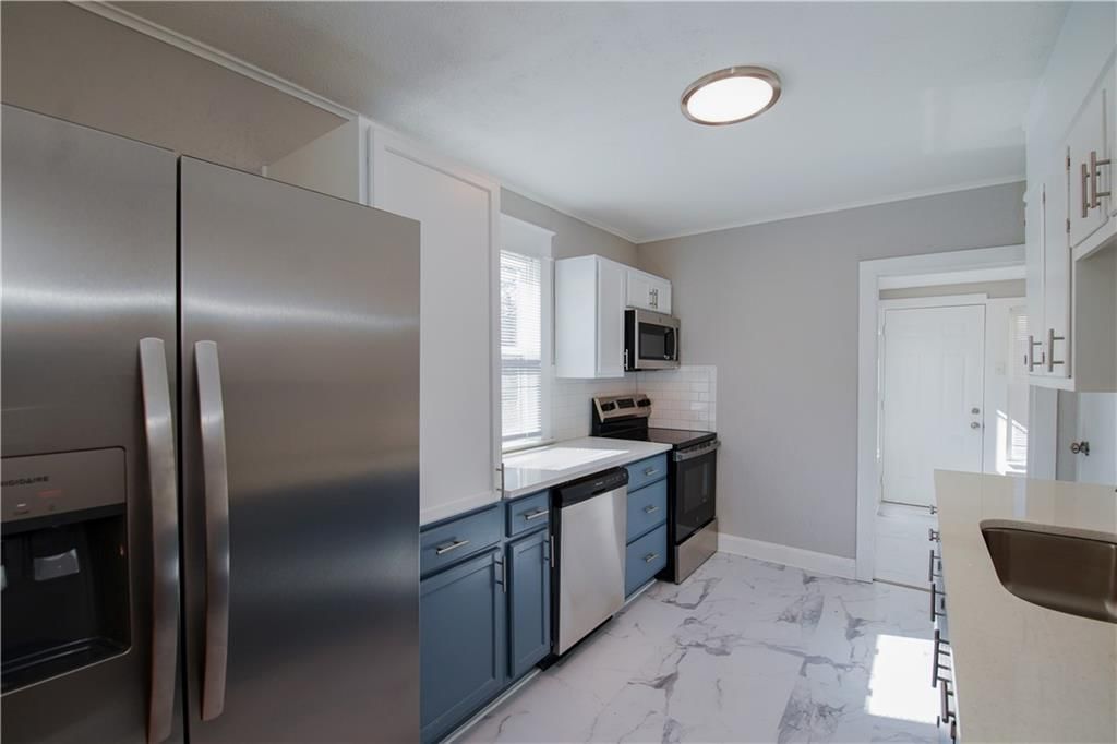 336 N Brighton Avenue — photo 6