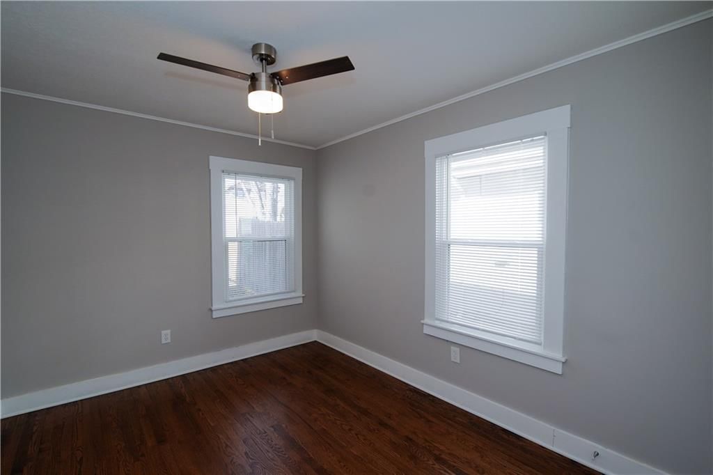 336 N Brighton Avenue — photo 8