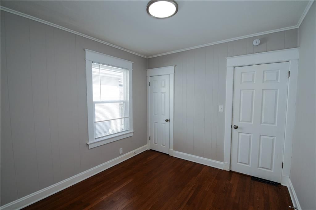 336 N Brighton Avenue — photo 9