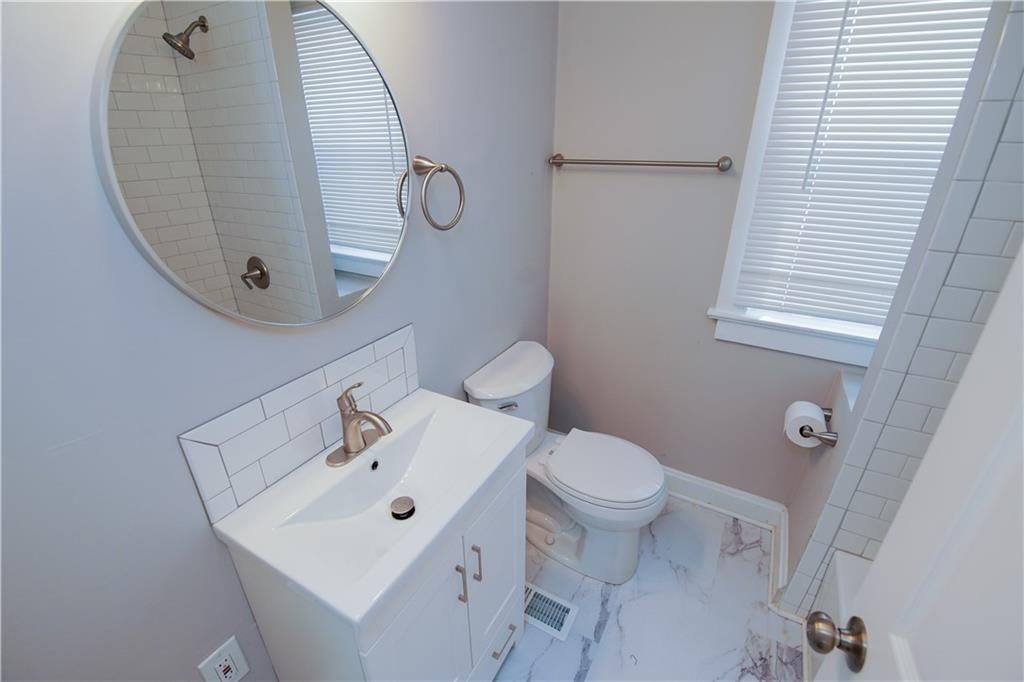 336 N Brighton Avenue — photo 10