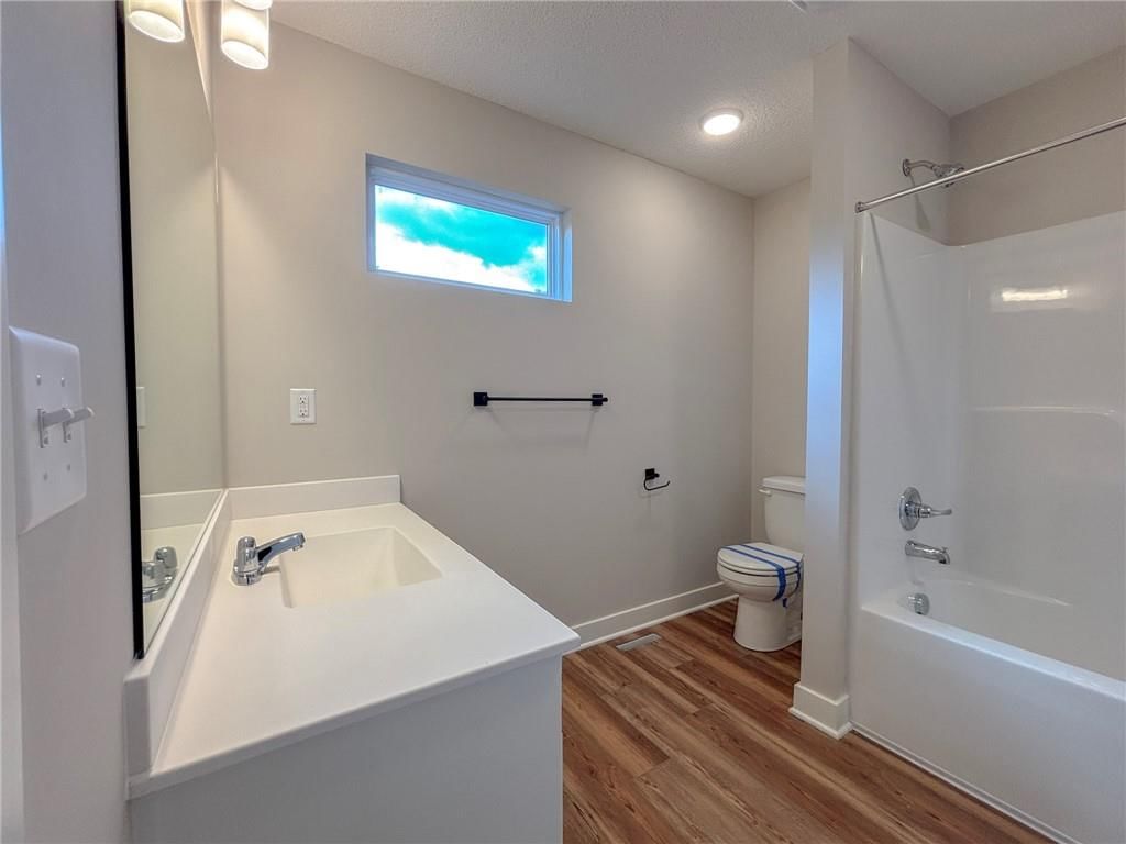 2940 N Getty Street — photo 27