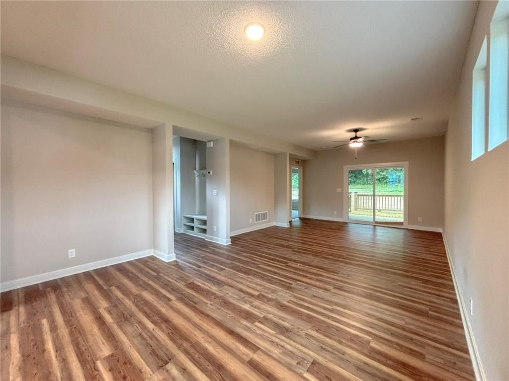 2940 N Getty Street — photo 37
