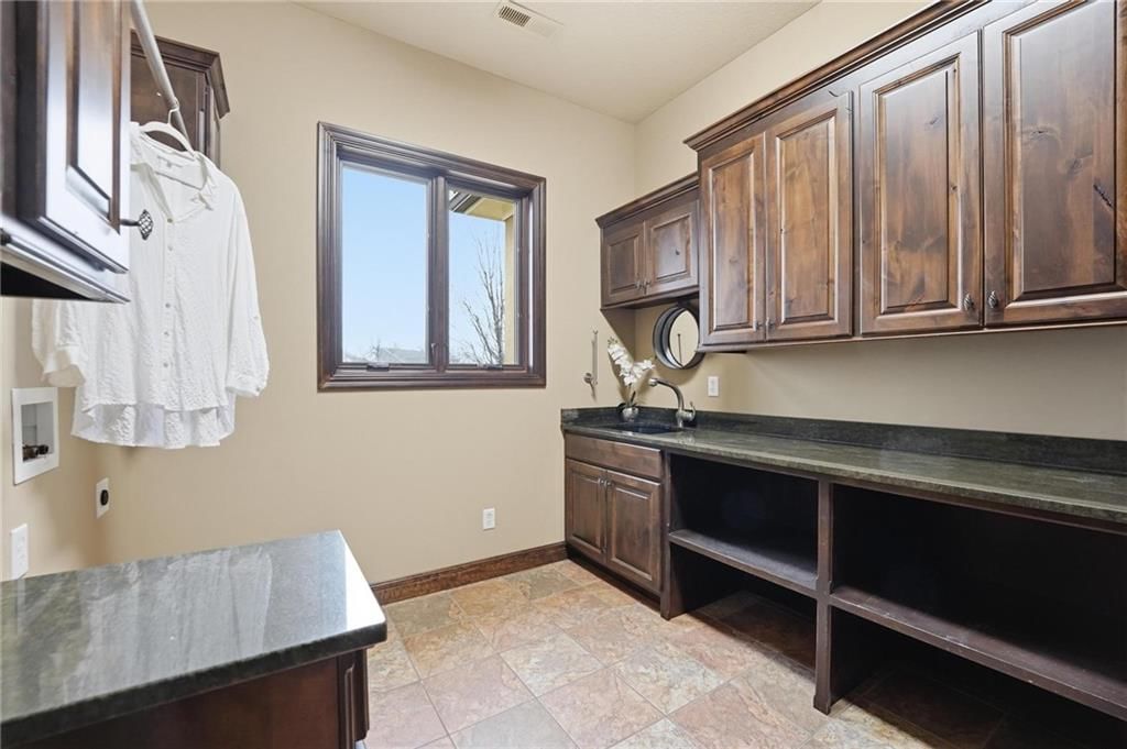 25404 Lawnwood Court — photo 42